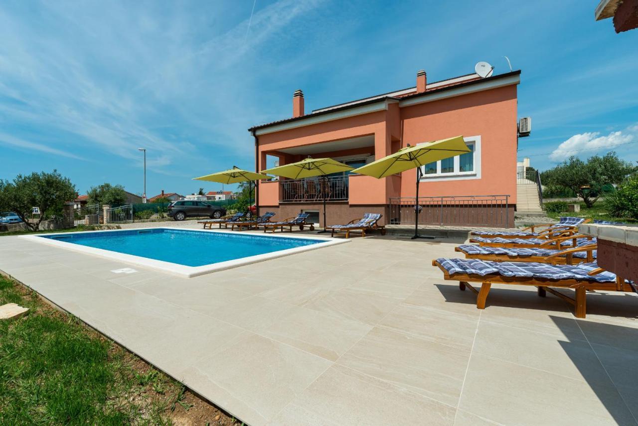 Villa Solis Zadarvillas Buitenkant foto