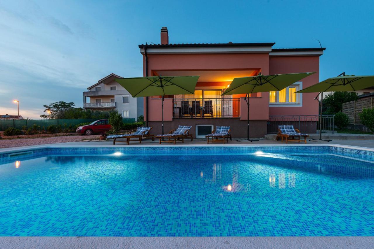 Villa Solis Zadarvillas Buitenkant foto