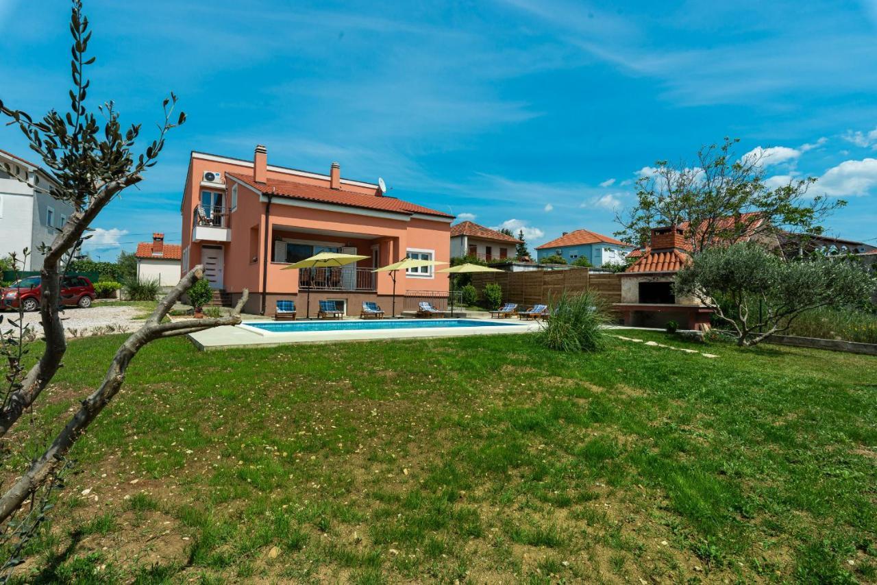 Villa Solis Zadarvillas Buitenkant foto