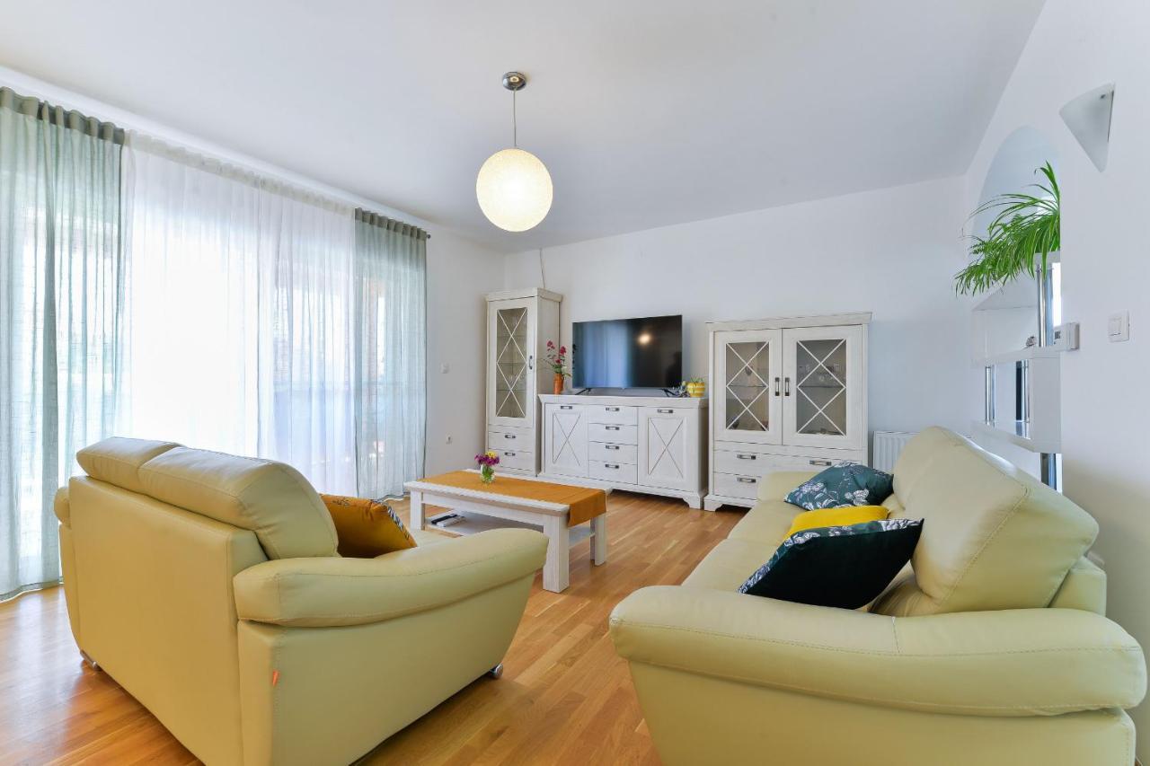 Villa Solis Zadarvillas Buitenkant foto