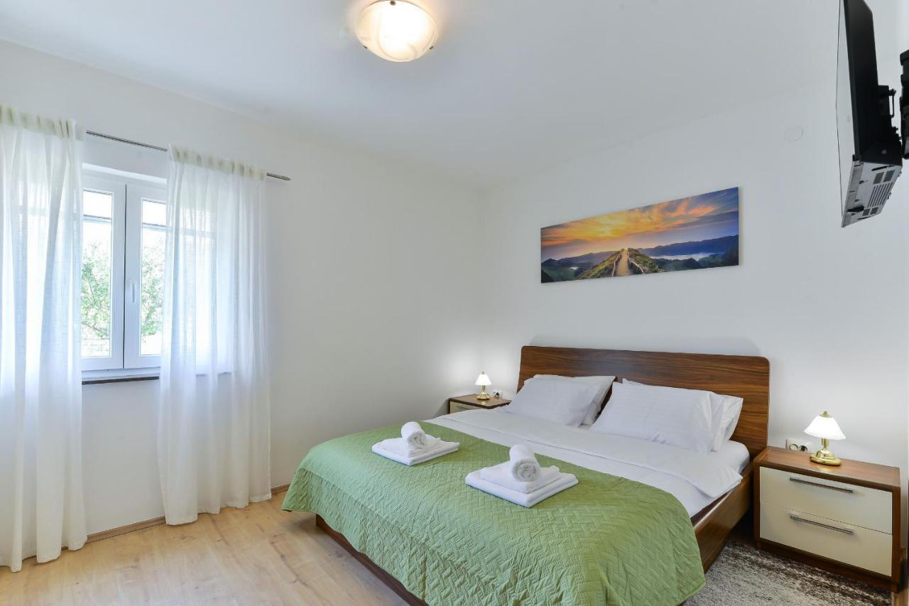 Villa Solis Zadarvillas Buitenkant foto