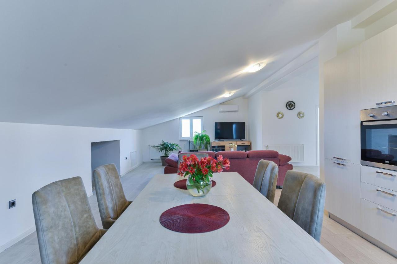 Villa Solis Zadarvillas Buitenkant foto