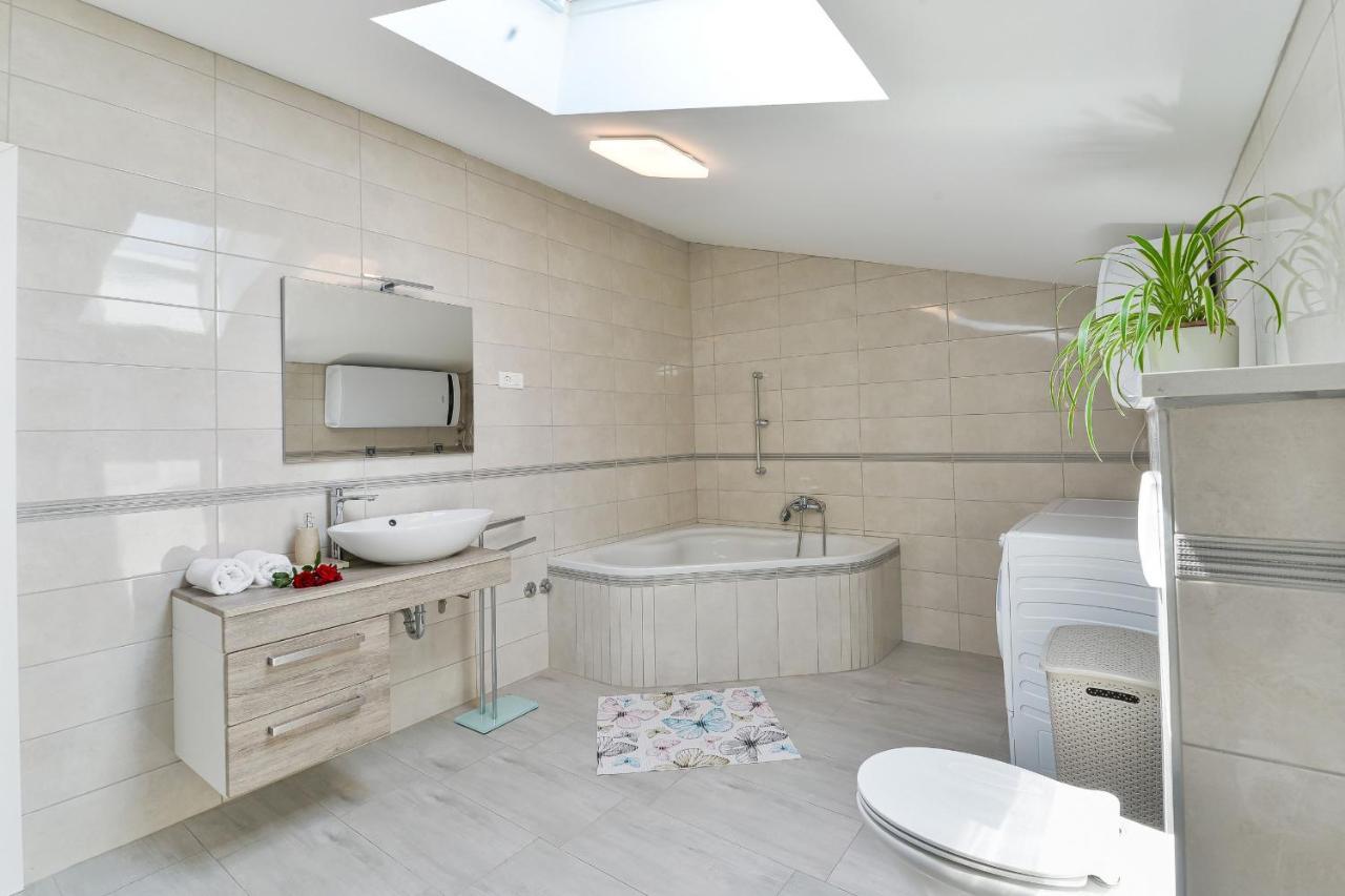 Villa Solis Zadarvillas Buitenkant foto